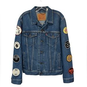 Levis Denim Jacket Jeans Adult  Patched Hippie Moto Size M Button Down